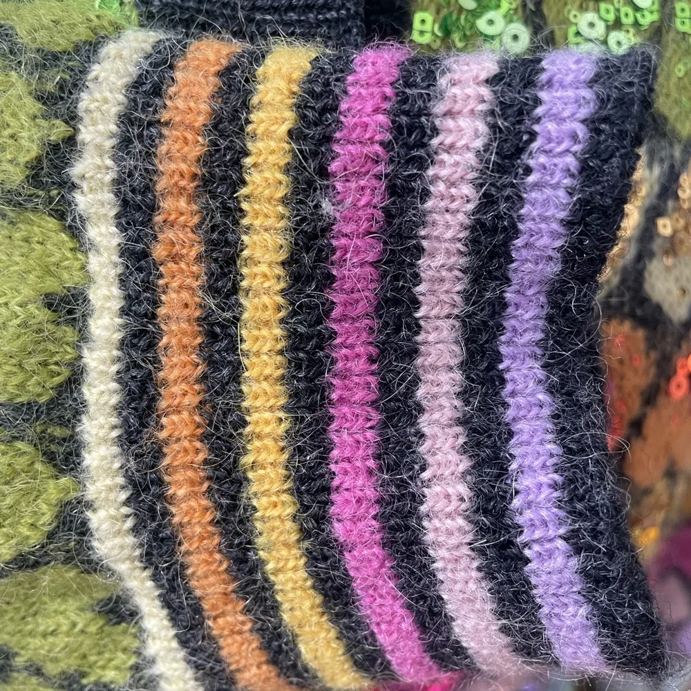 Marc Jacobs Hearts and Sequin Embellished Cardigan - Picture 6 of 14